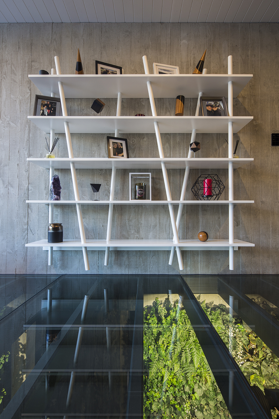 Di Henshall Design NZ home bookcase