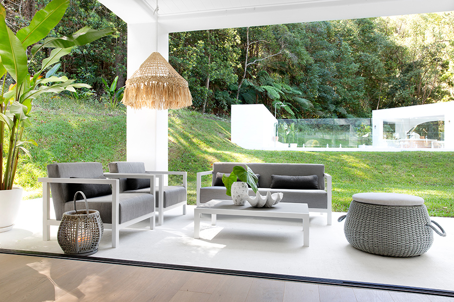 Jive outdoor lounge Lume outdoor Living