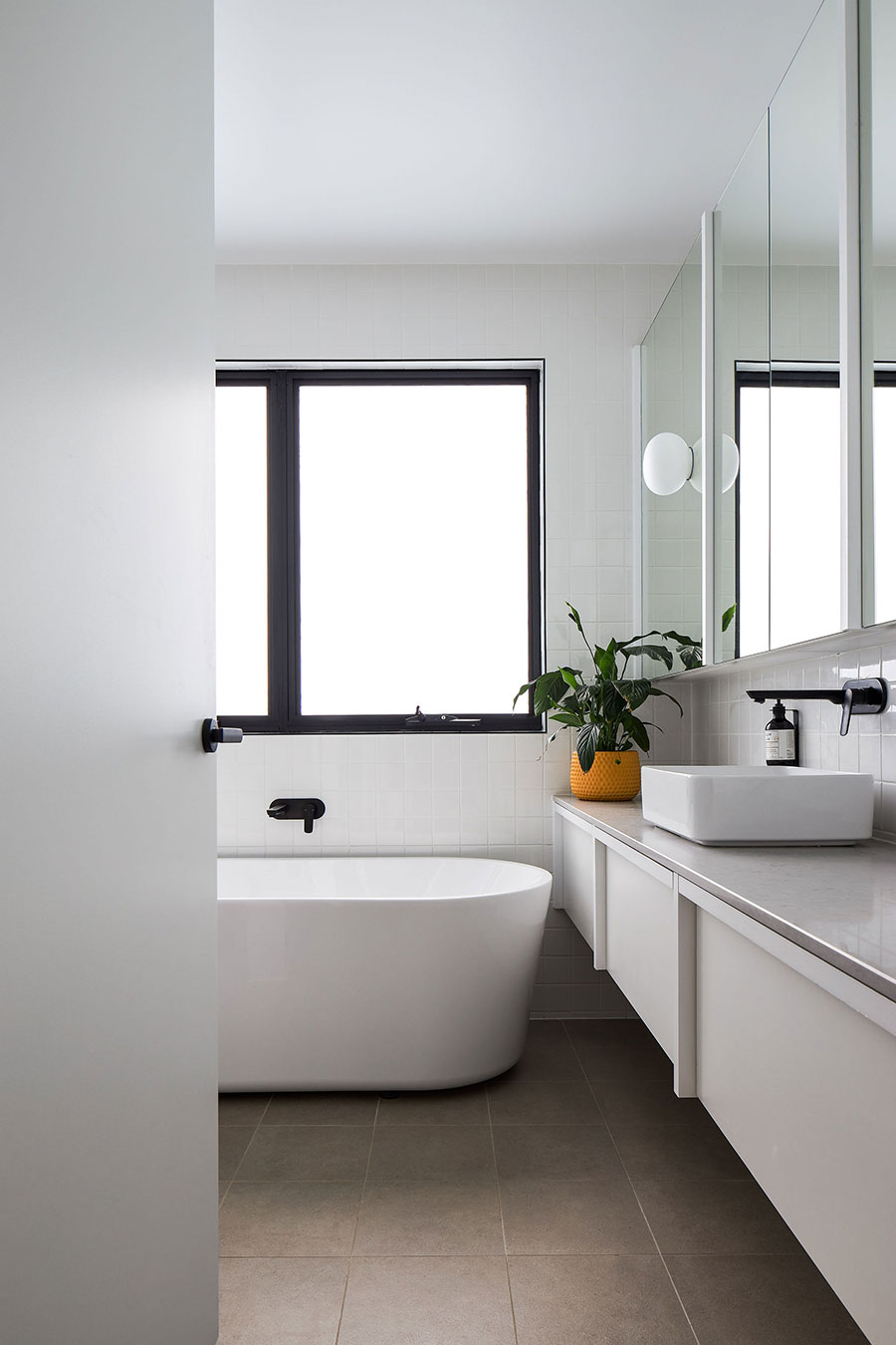 SMITH Architects modern family home bathroom