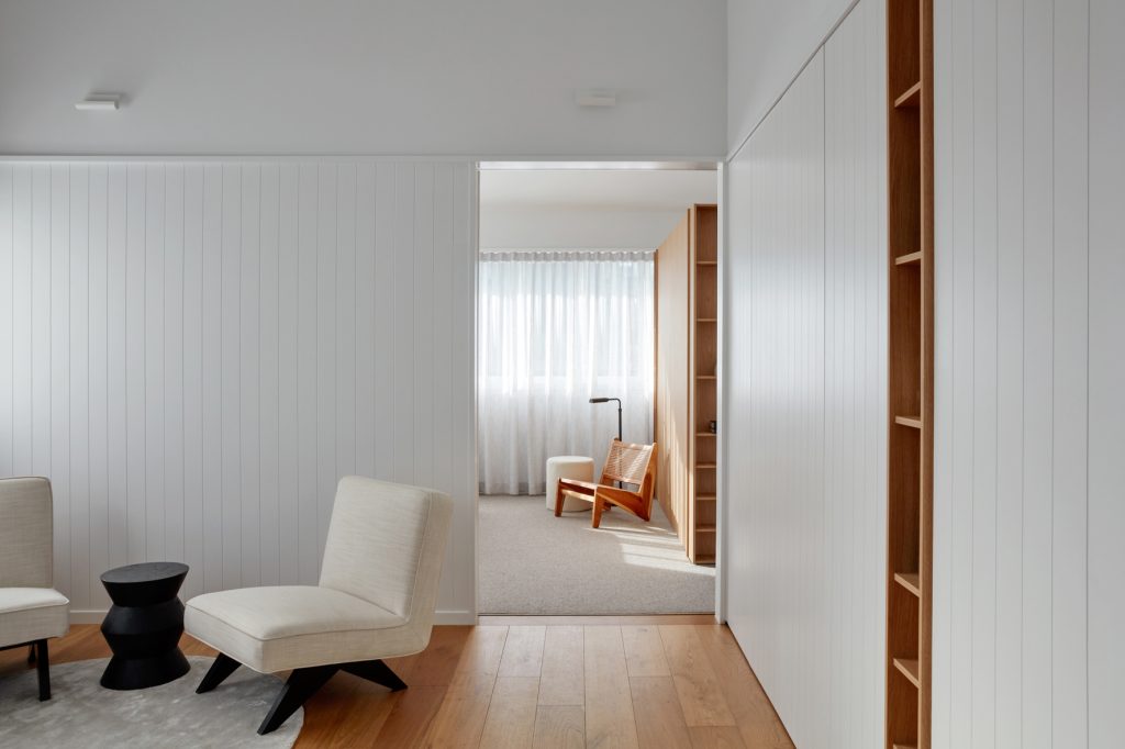 modern-compact-inner-city-queenslander-home-in-Brisbane-Saoir-by-refresh-interior-lounge-or-receiving-area