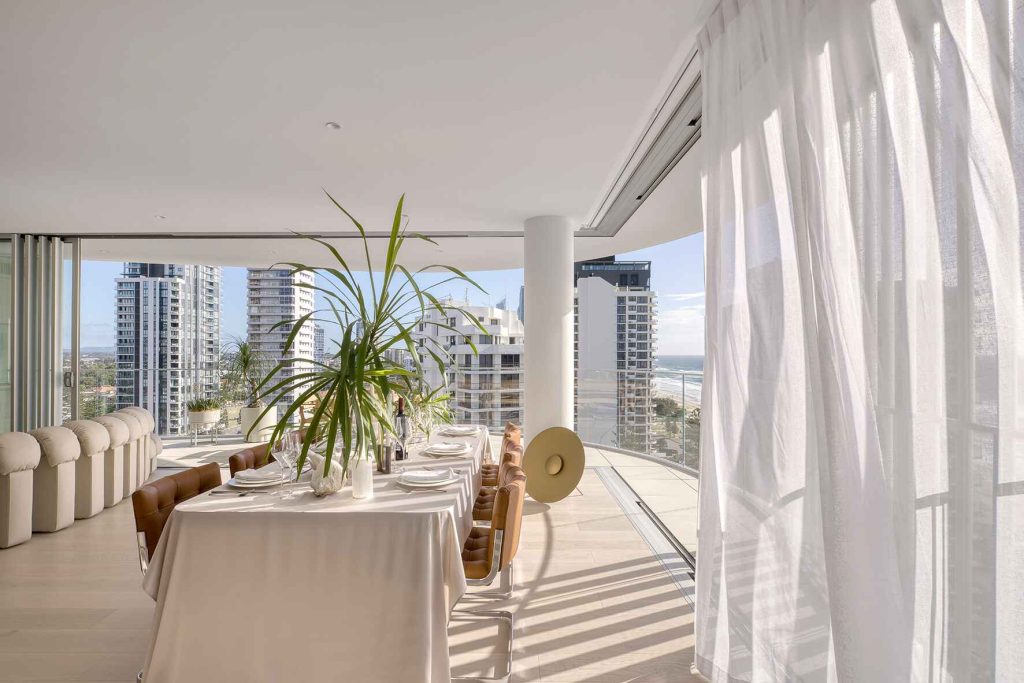 DOMO - Beach House - interior - indoor-outdoor dining area