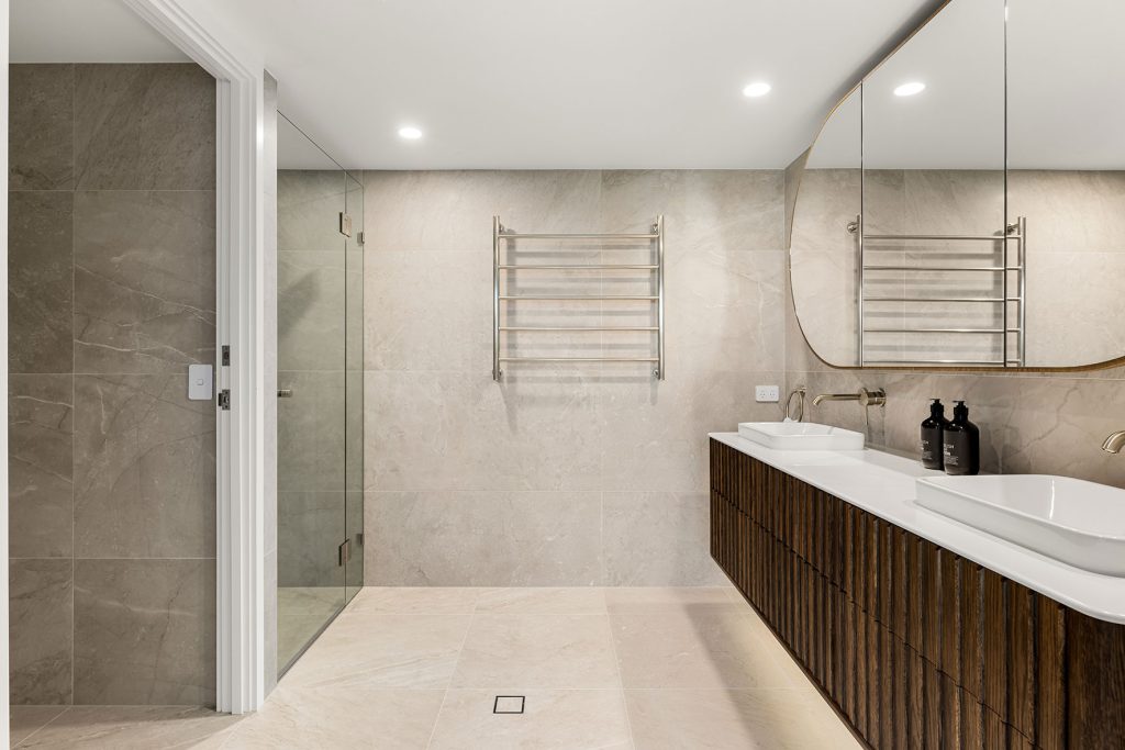Earthborn by Design - interior - bathroom overview - KP Reno